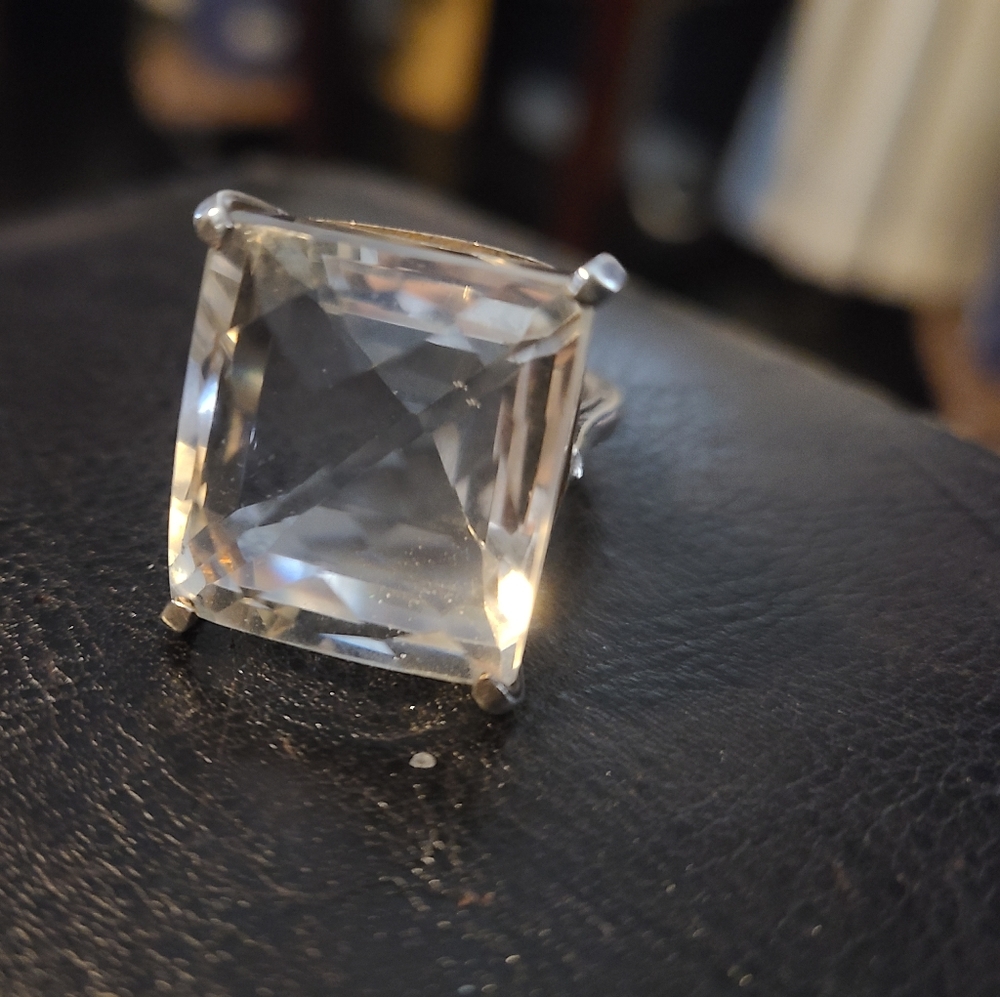 Large crystal quartz ring - Picture 3 of 5